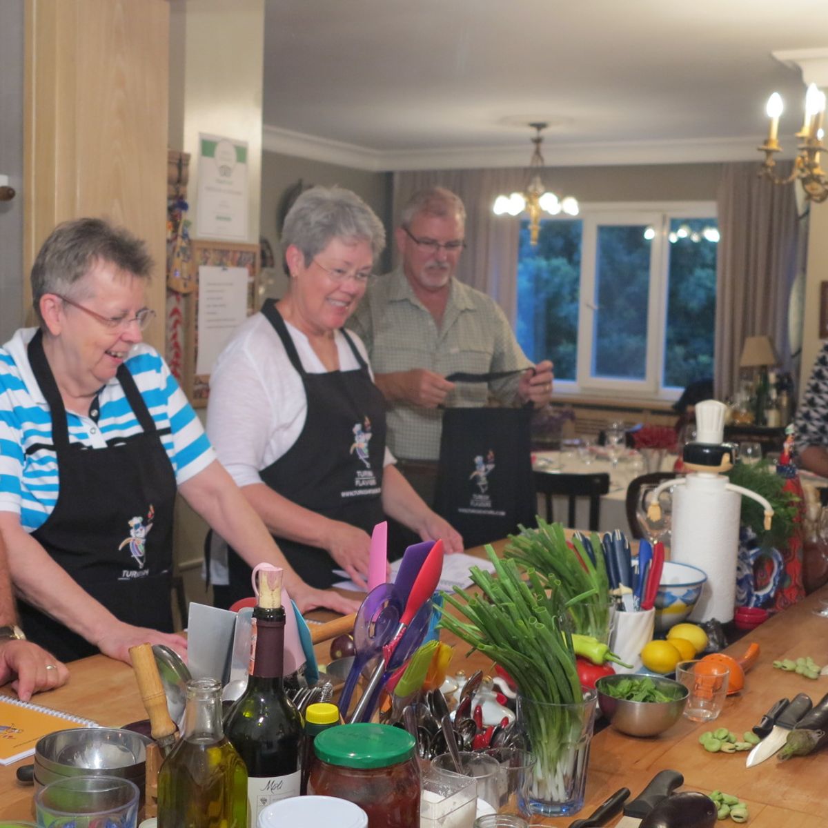 Istanbul Spice Bazaar Tour and Traditional Turkish Cooking Class