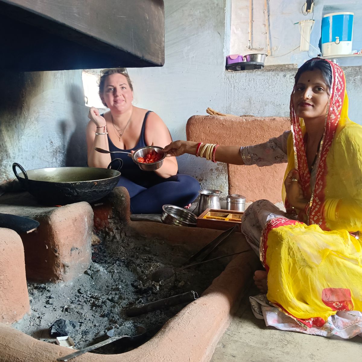 Authentic Indian Cooking Experience with Market Visit