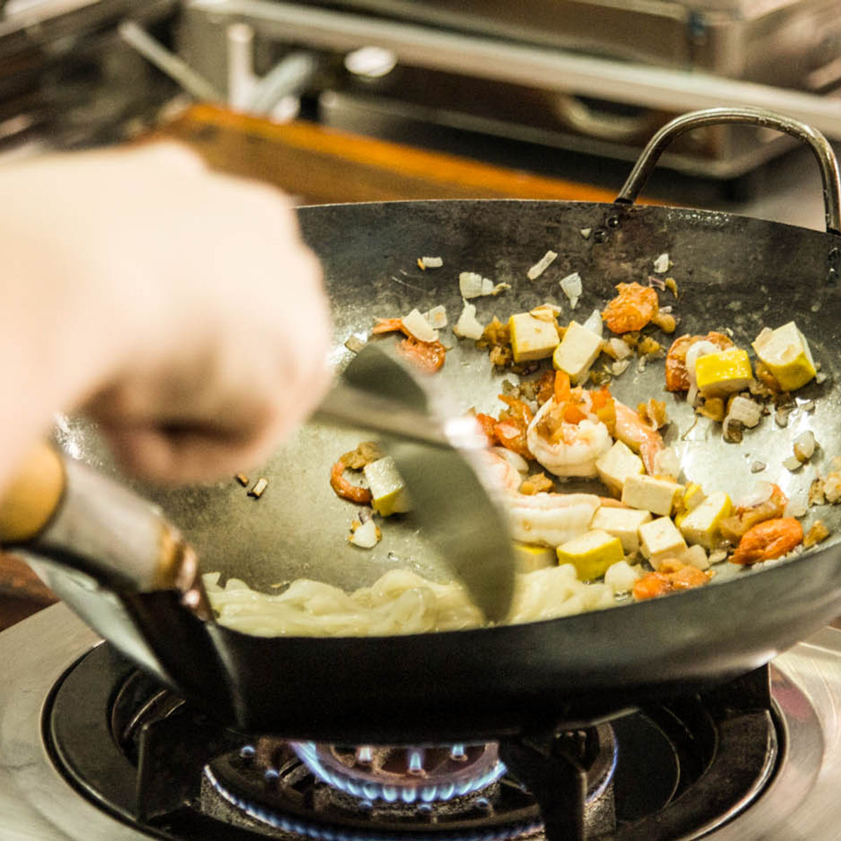 Bangkok's Best Flavors: Cooking Class and Market Tour (Vegetarians Welcome)