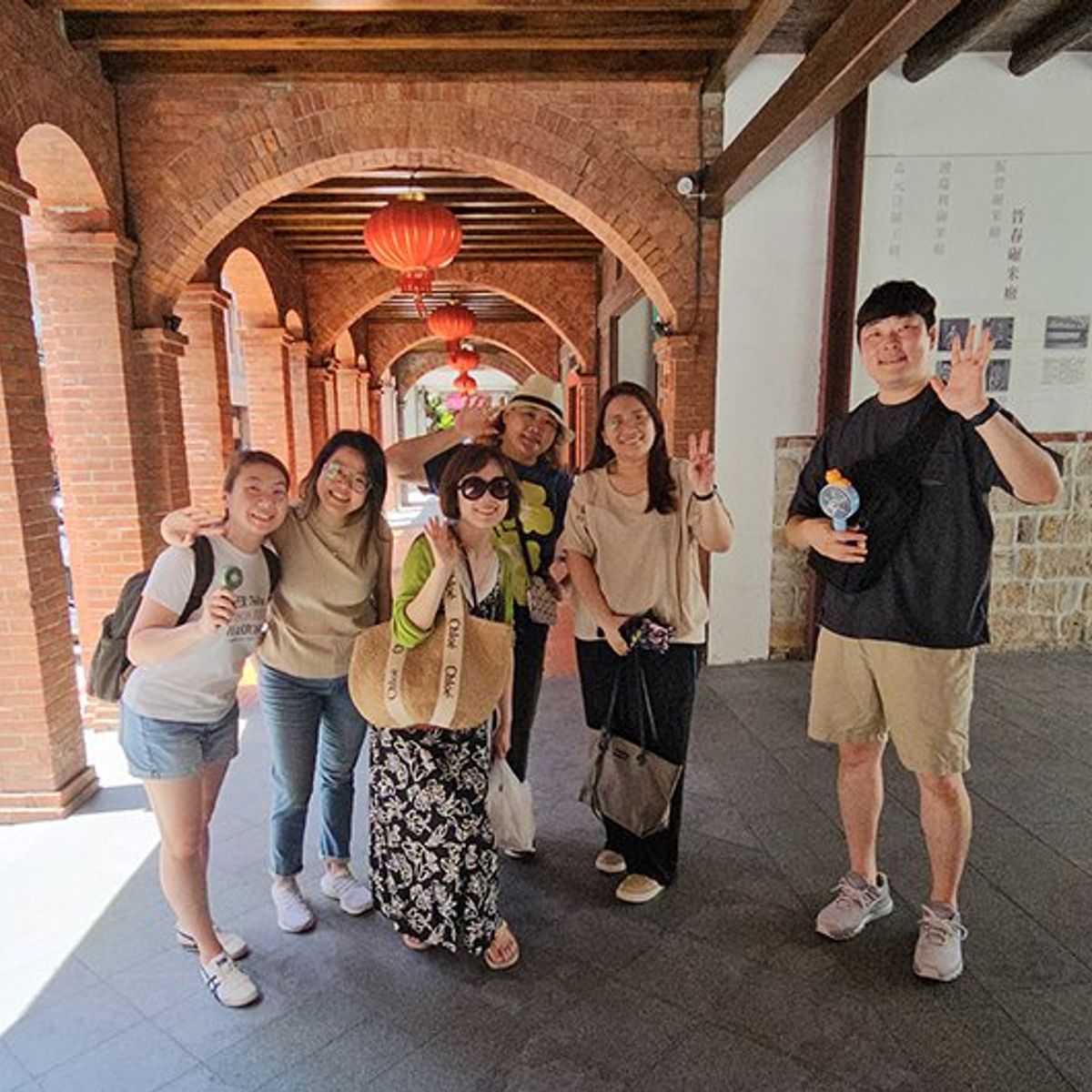 Taipei Market Secrets & The Authentic Braised Pork Rice Experience