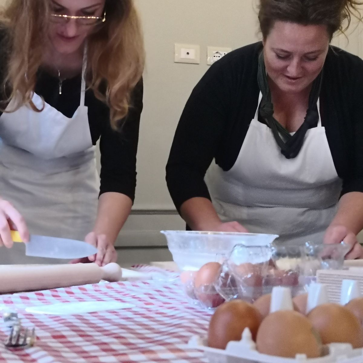 Fun Hands-on Evening Cooking Class in Rome's Jewish Quarter