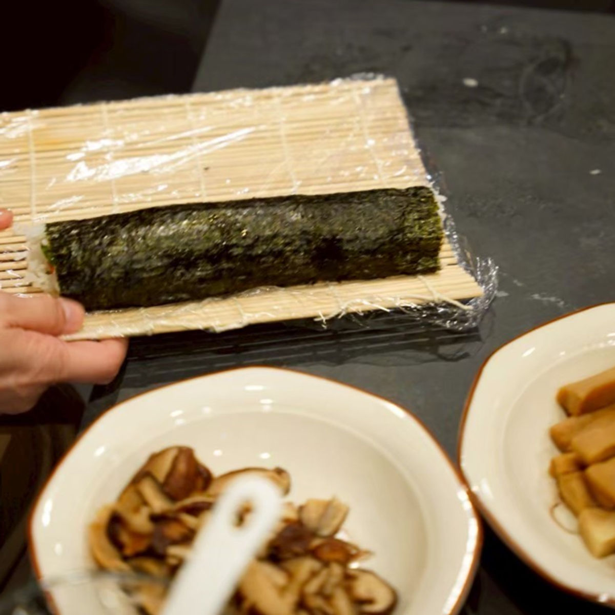 Japanese Sushi Rolls and Temaki Cooking Experience