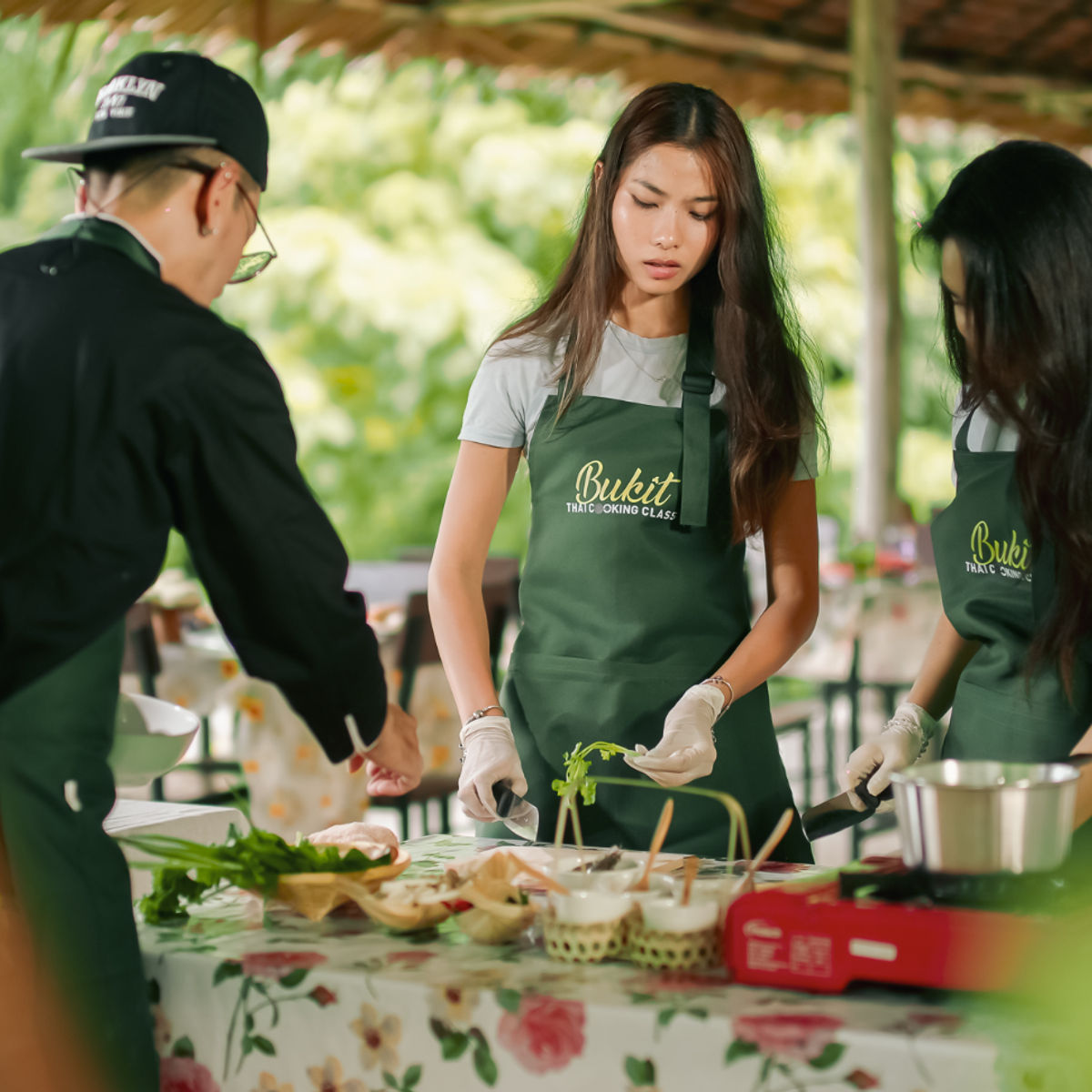 Sustainable Thai Cooking Class & Gentle Giant Feeding Experience