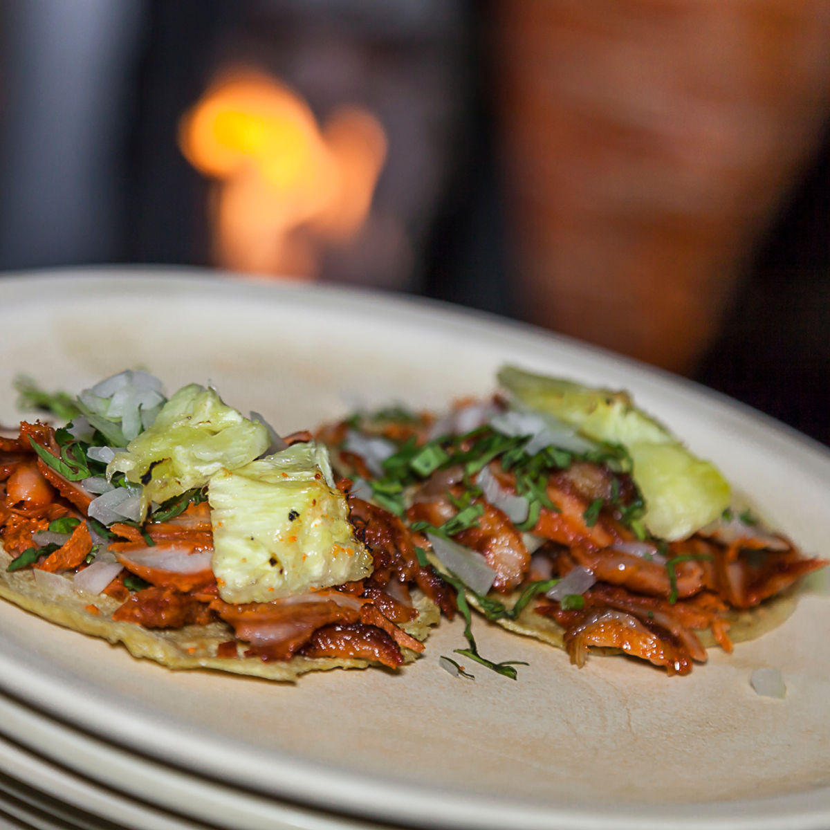 Ausgehen in Mexiko-Stadt: Eine tägliche Tour durch Tacos, Bier und Mezcal mit einem kulinarischen Experten