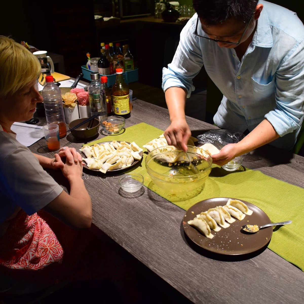 In-depth Cultural Exchange with Taiwanese Home Cooking Class and Market Tour