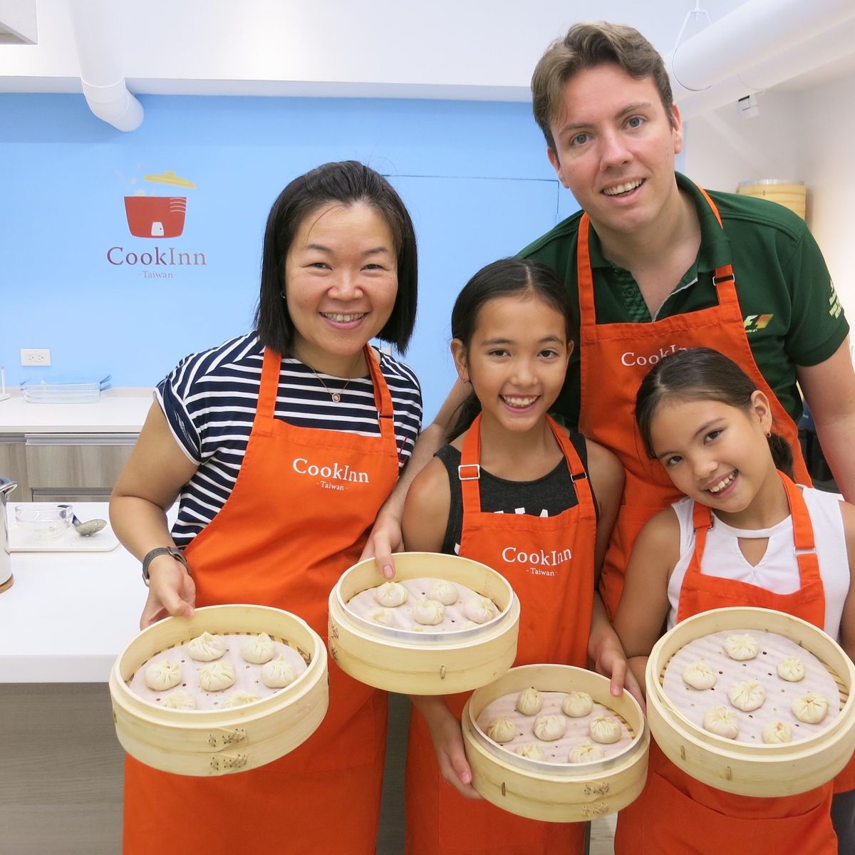 Taiwanese Xiao Long Bao Cooking Class (Vegetarian Optional)