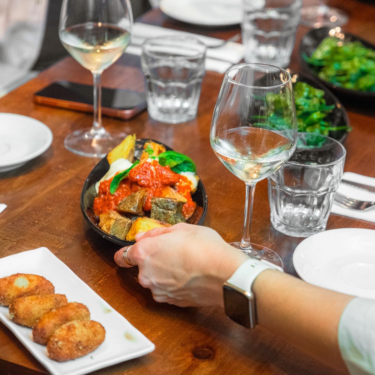 Tapas Food Walking Tour with Drinks in Barcelona
