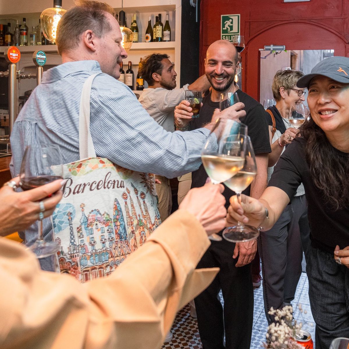 Tapas Food Walking Tour with Drinks in Barcelona