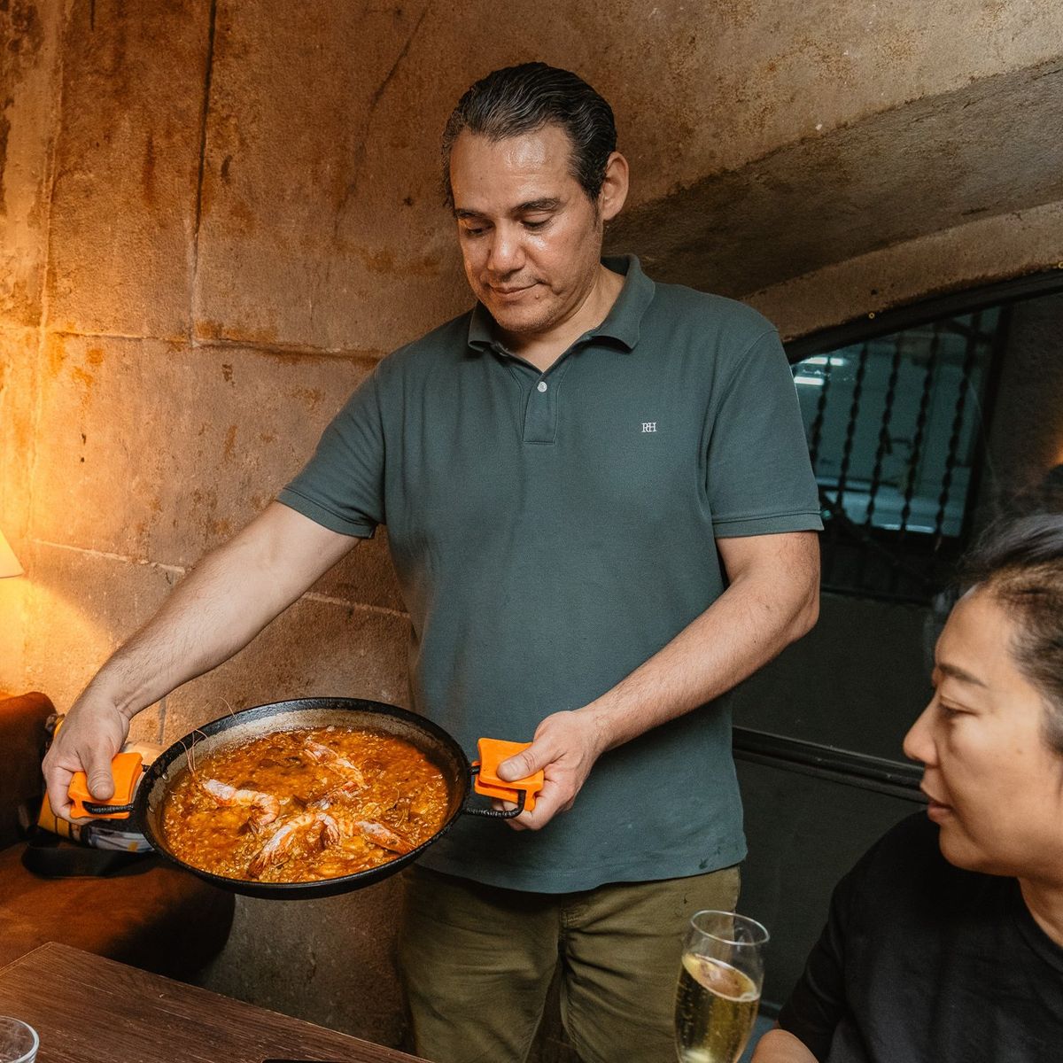 Tapas Food Walking Tour with Drinks in Barcelona