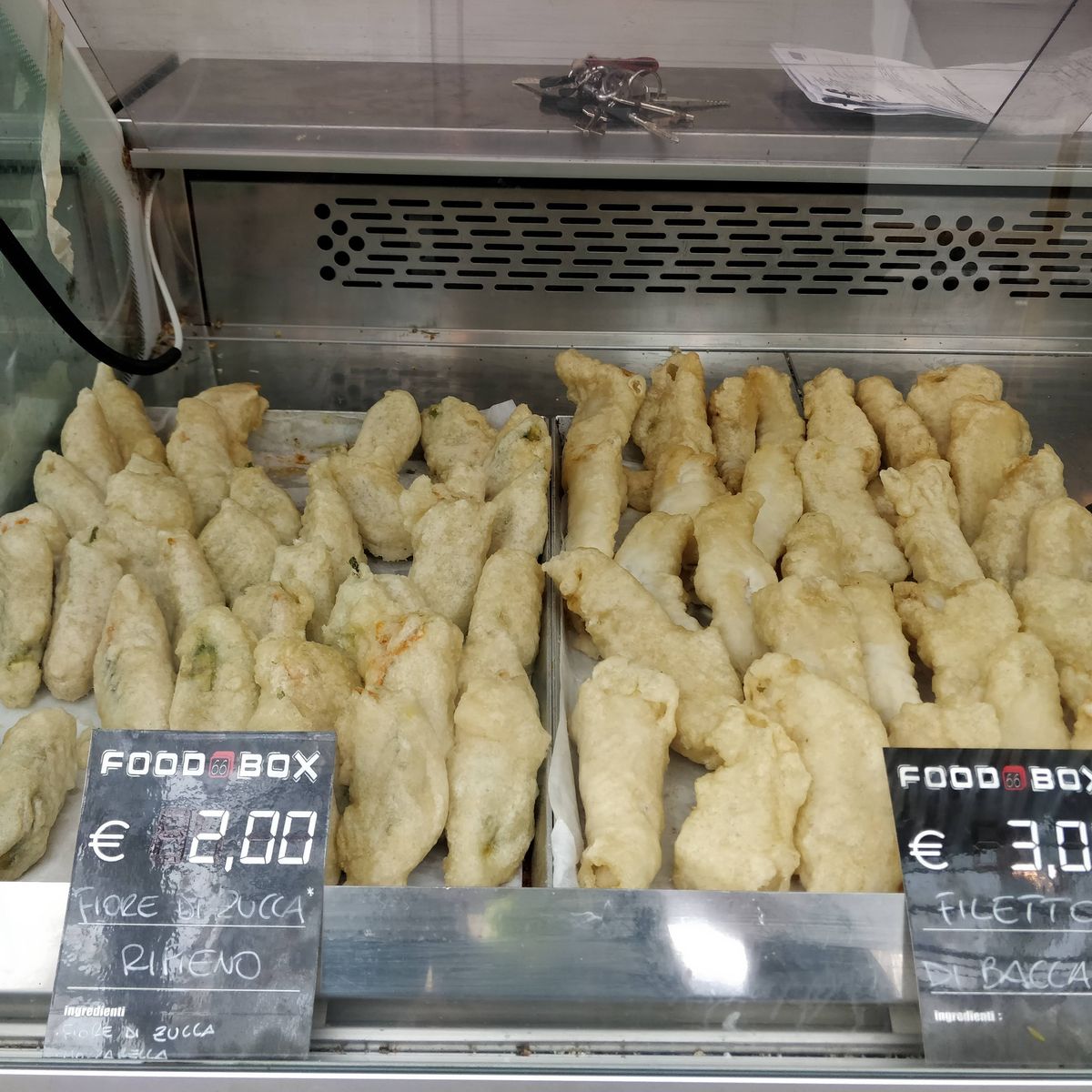 A Taste of Testaccio in Rome: Walking Tour with Market Tastings