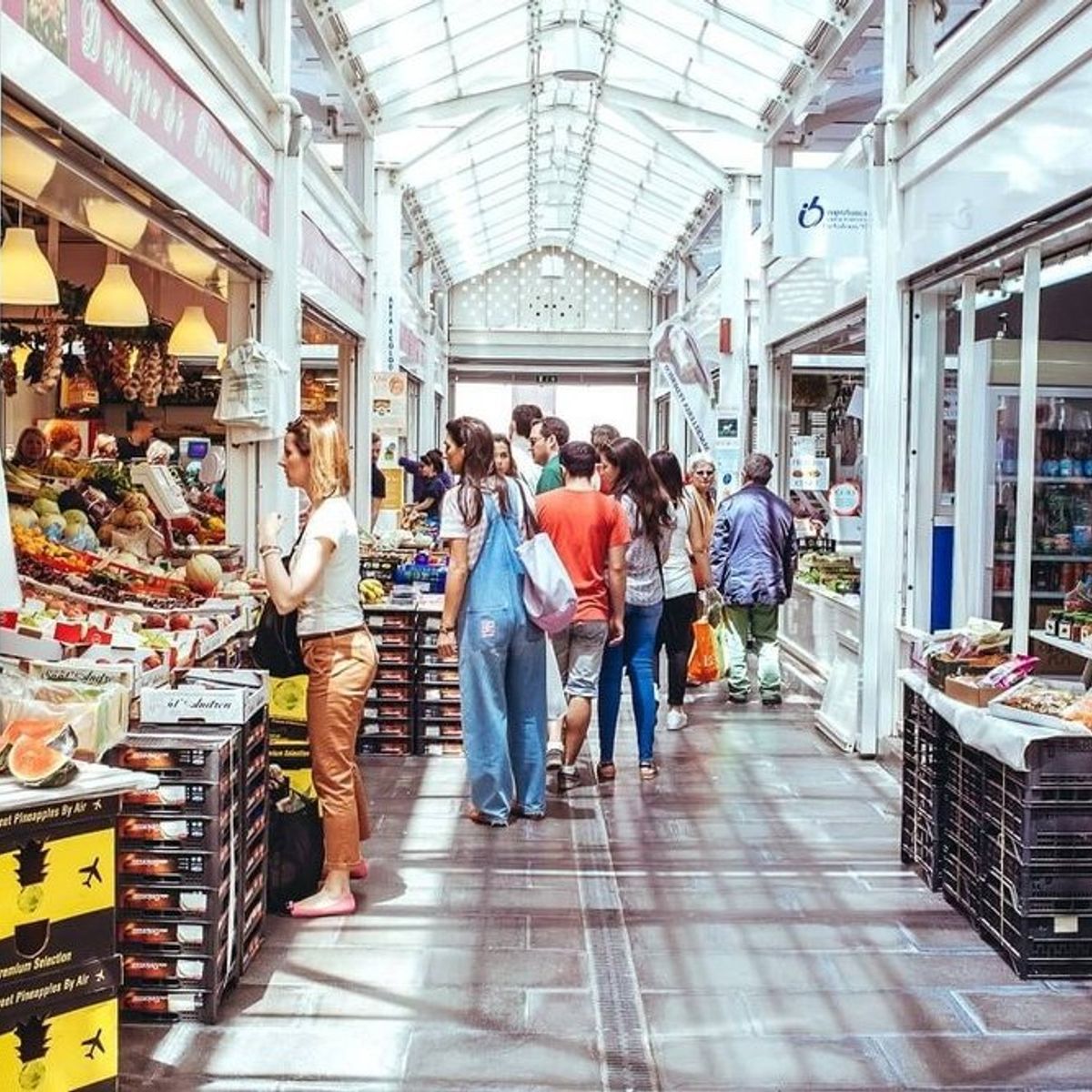 A Taste of Testaccio in Rome: Walking Tour with Market Tastings