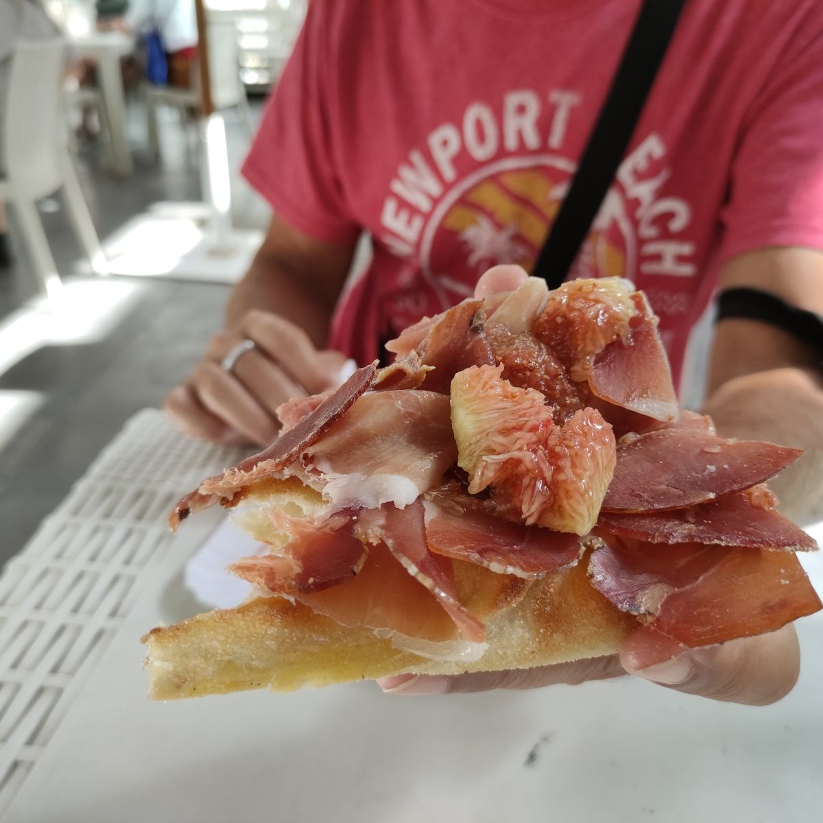 A Taste of Testaccio in Rome: Walking Tour with Market Tastings