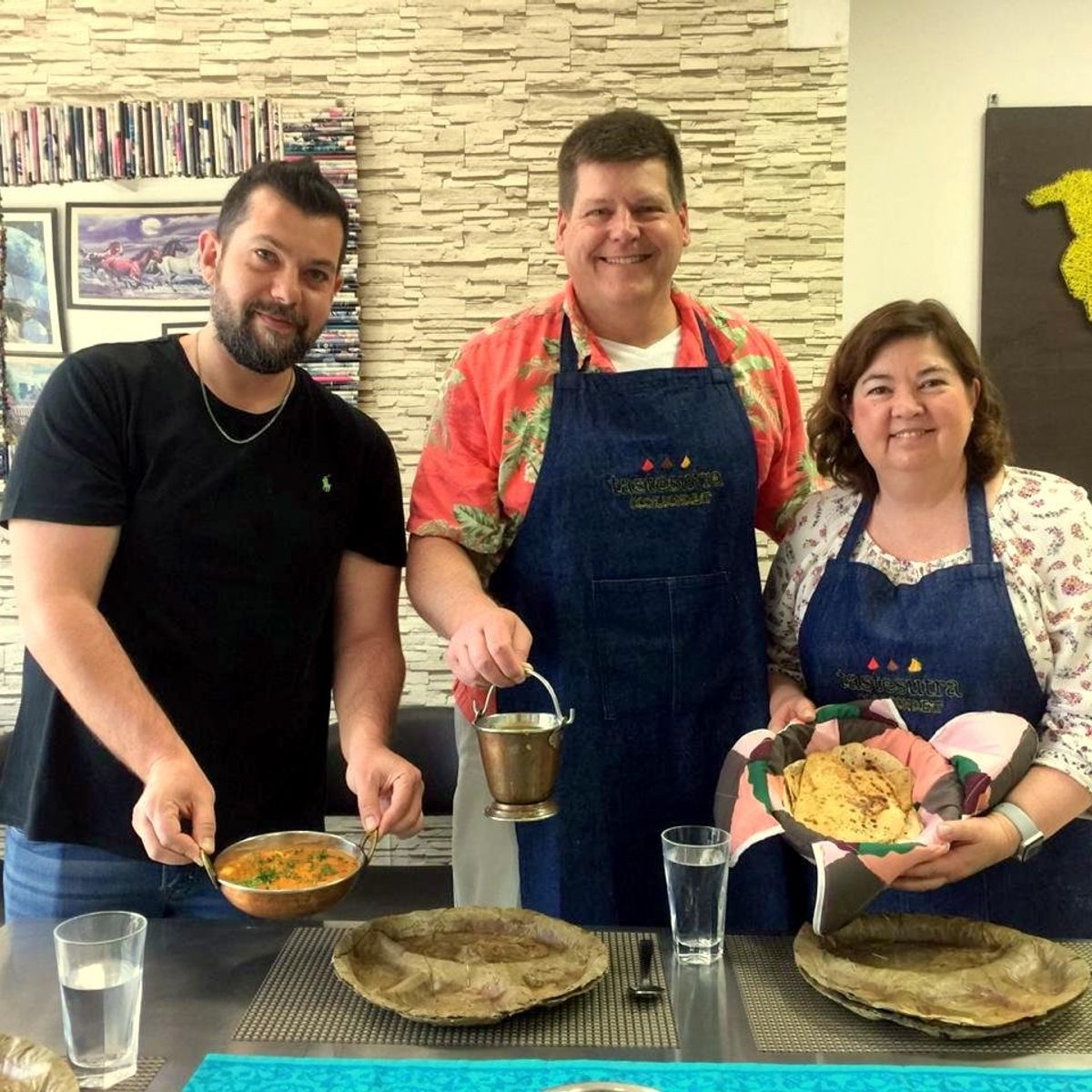 Tastesutra: Recreational Indian Food Cooking Class in New Delhi with Market Tour