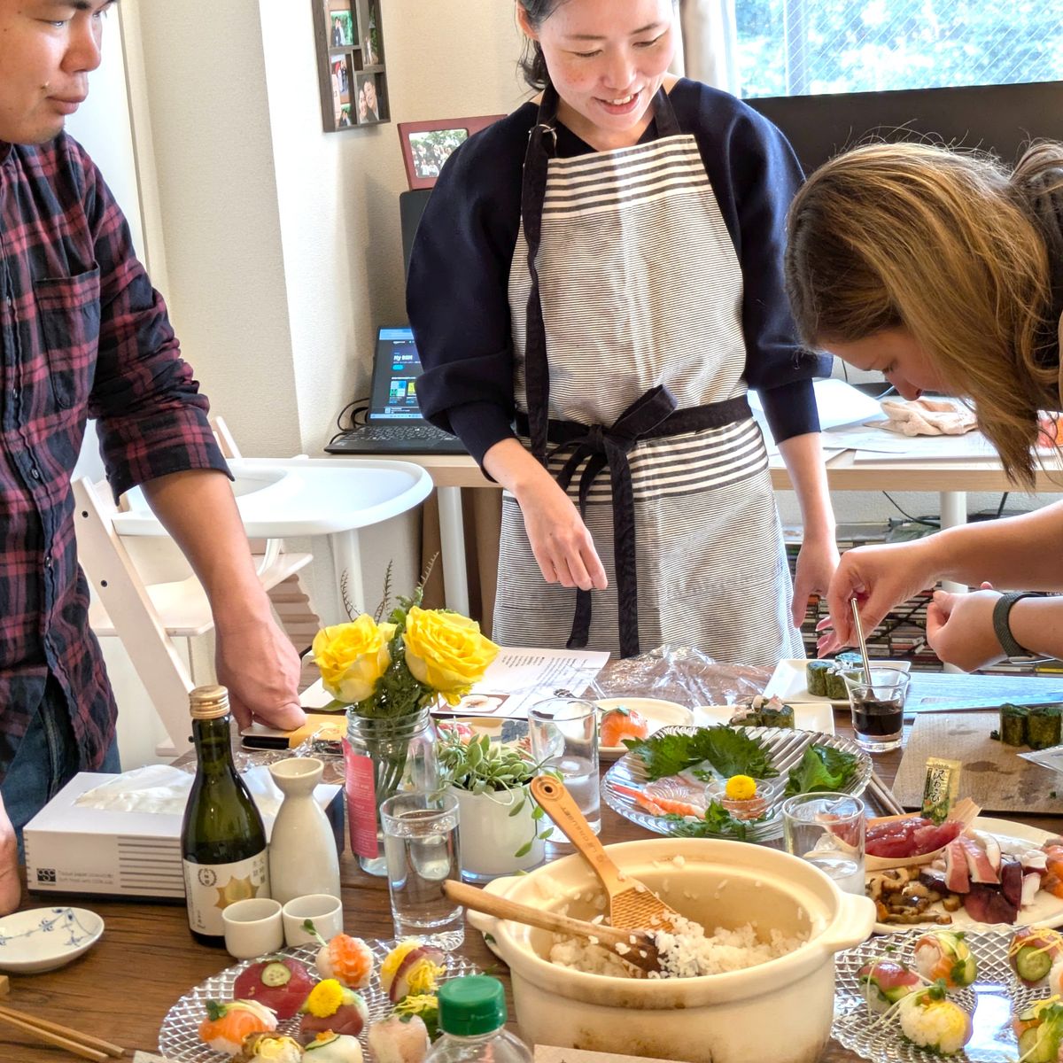 Temari Sushi Experience with Matcha & Wellness Tips in Roppongi