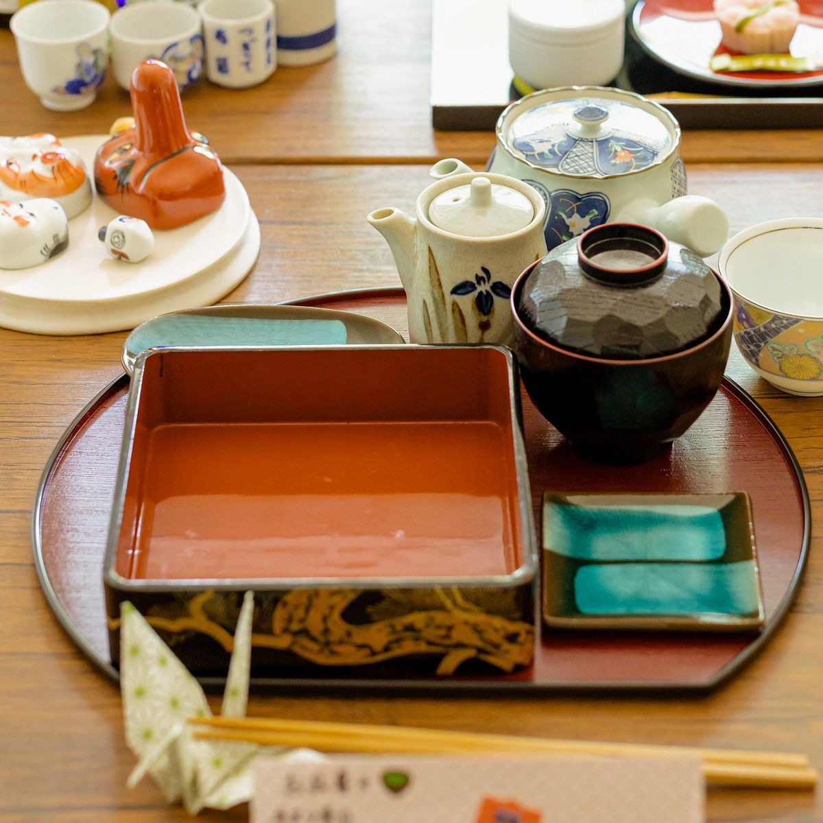 Temari Sushi Experience with Matcha & Wellness Tips in Roppongi
