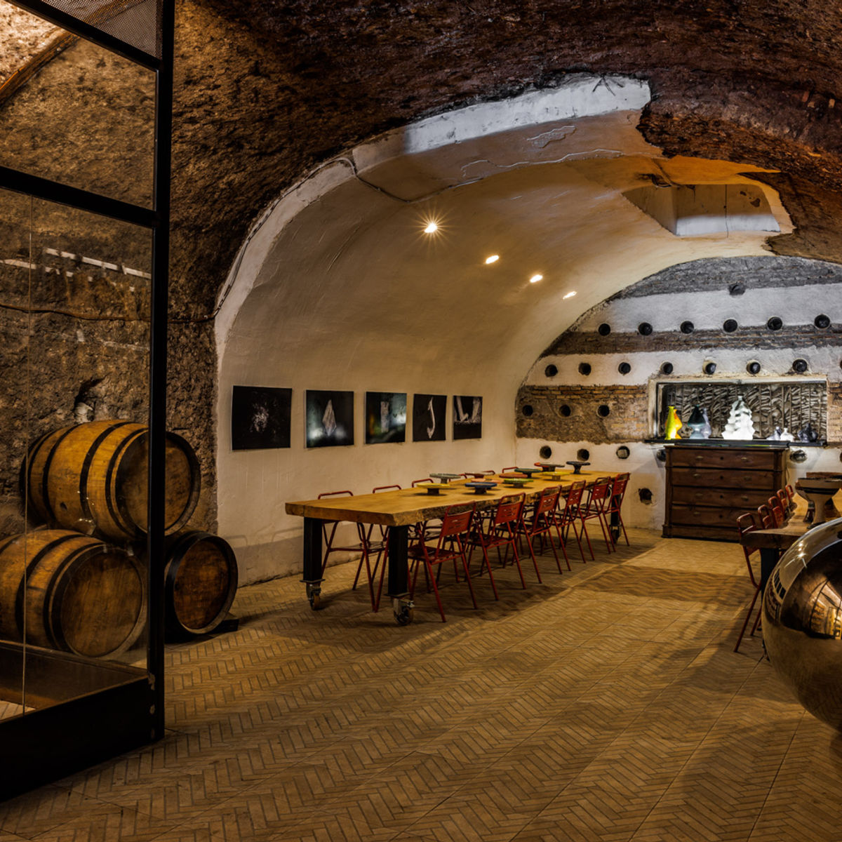 Testaccio Evening Food Tour & Tasting Experience with a Master Taster