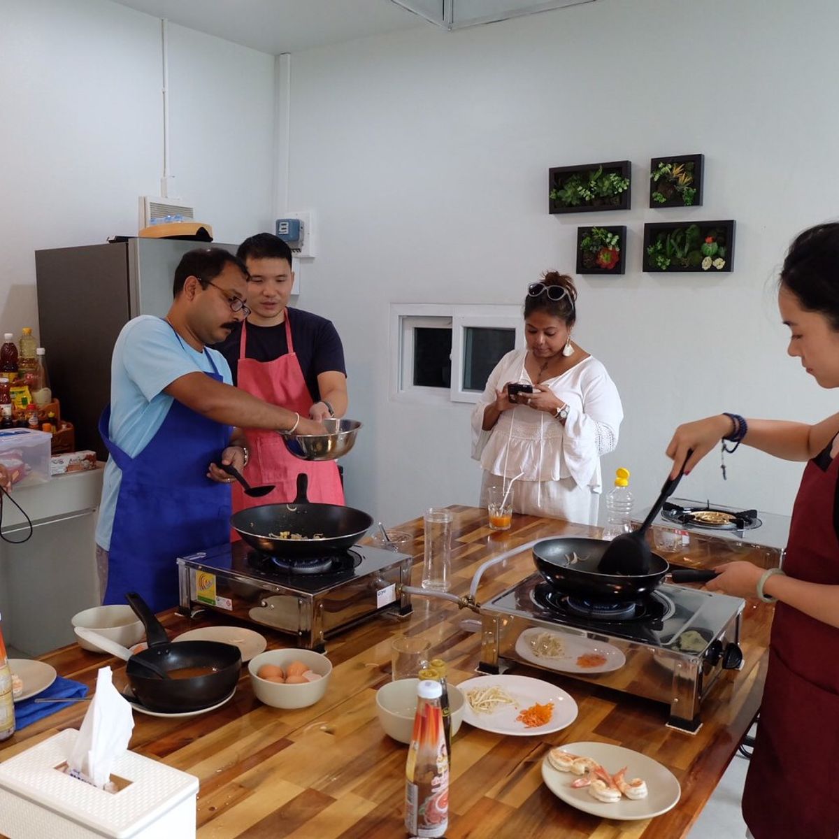 Learn 4 Thai Dishes in Cooking Class with Market Tour