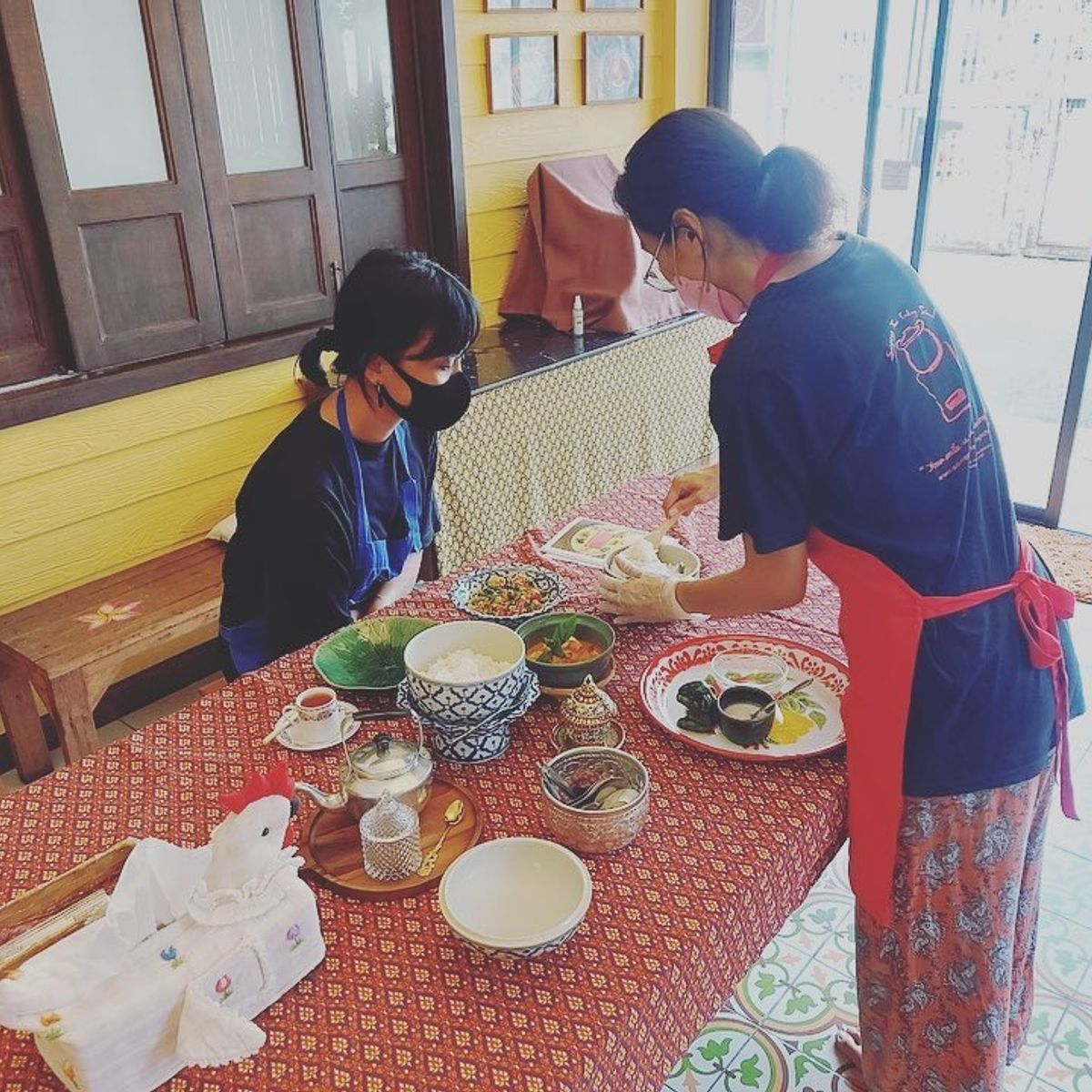 Thai Cooking Class with Morning Market Shopping and Tour in Silom