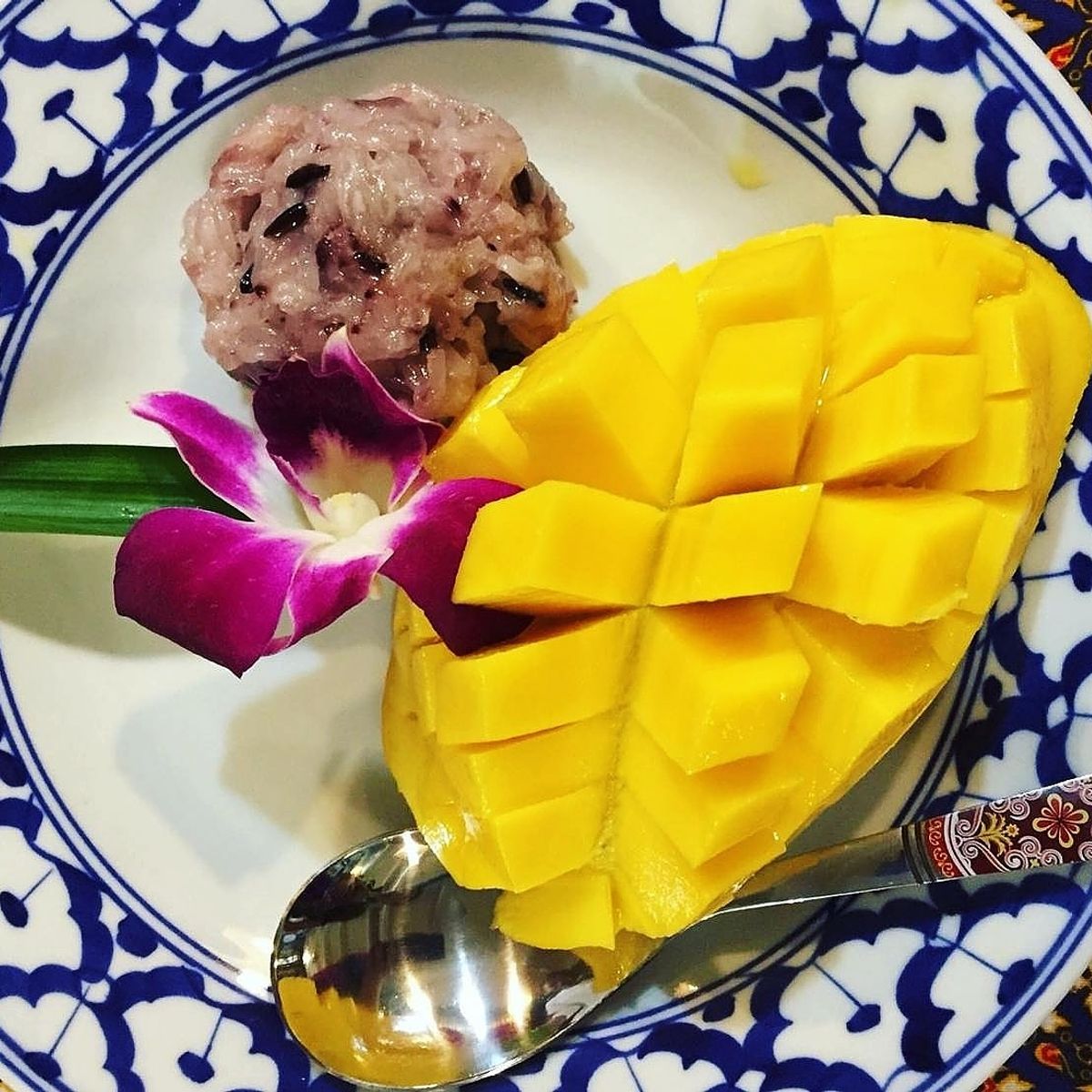 Authentic Thai Cooking in Traditional 100 Year Old House and Local Market Tour