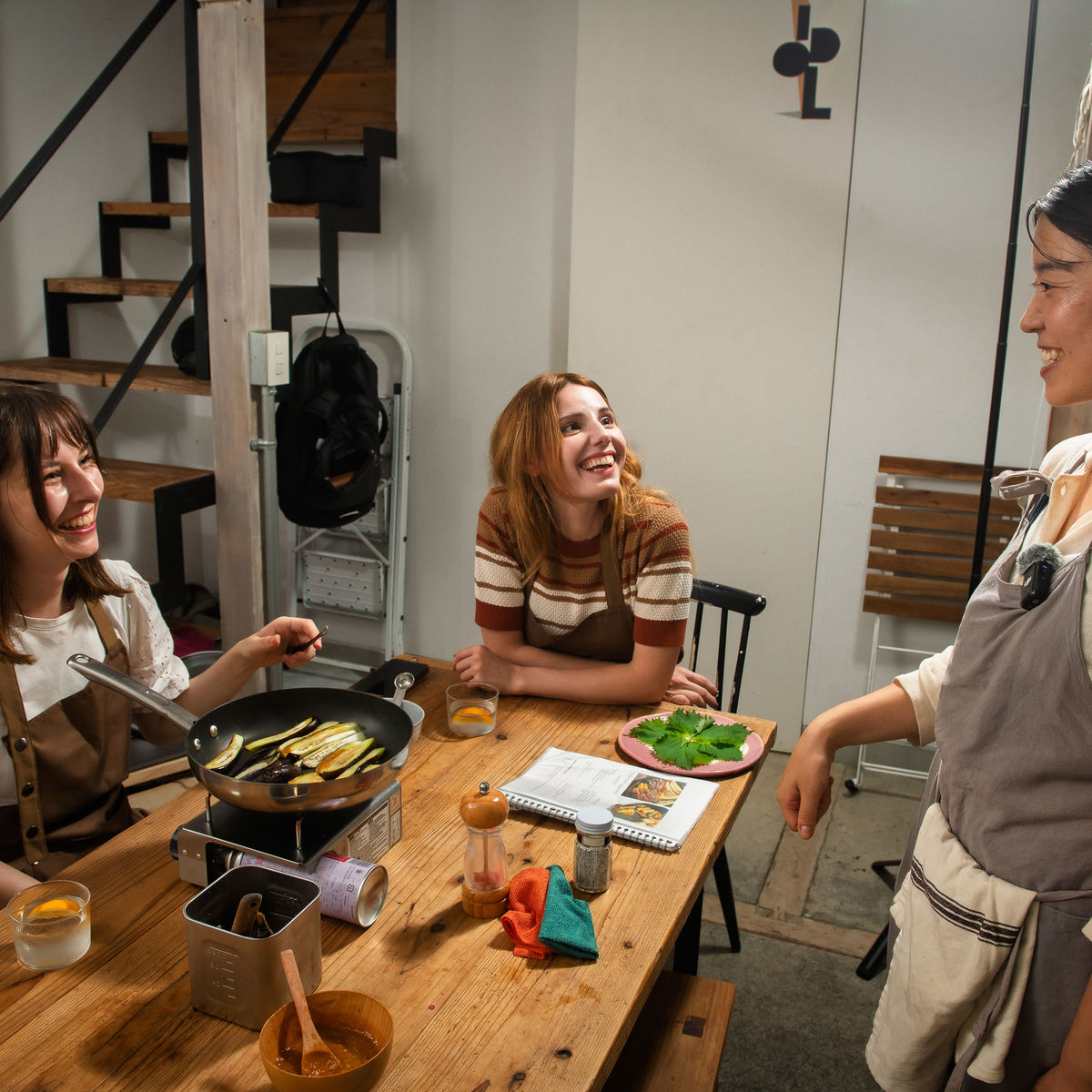 Cours privé de sushis végétaliens faits à la main et de savoureux plats japonais maison