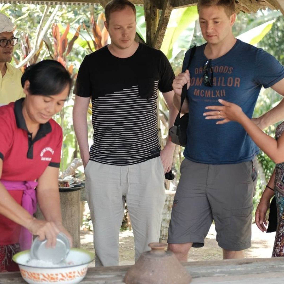 The Balinese Cooking Adventure: Traditional House Tour, Farm Visit, and Authentic Cuisine