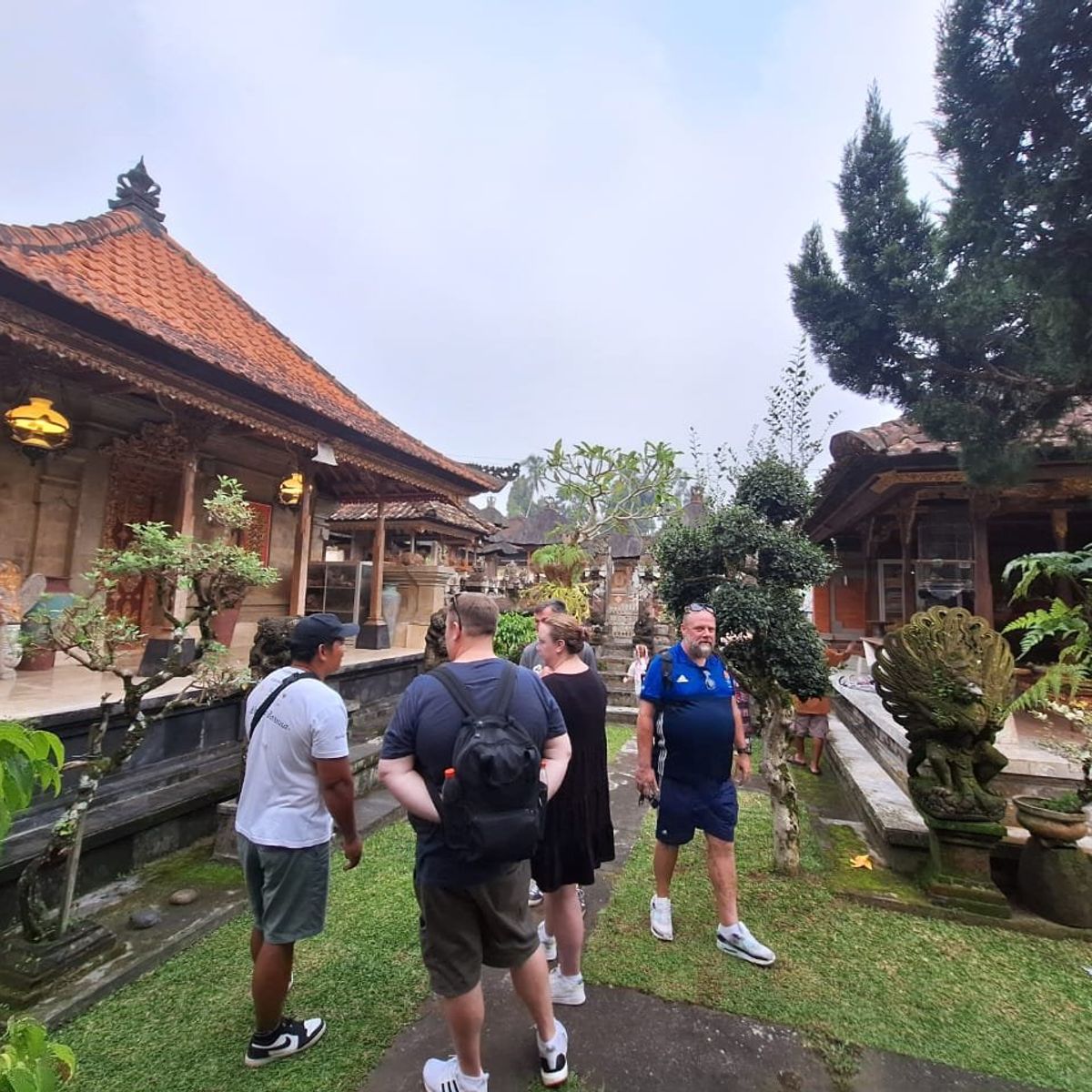 The Balinese Cooking Adventure: Traditional House Tour, Farm Visit, and Authentic Cuisine