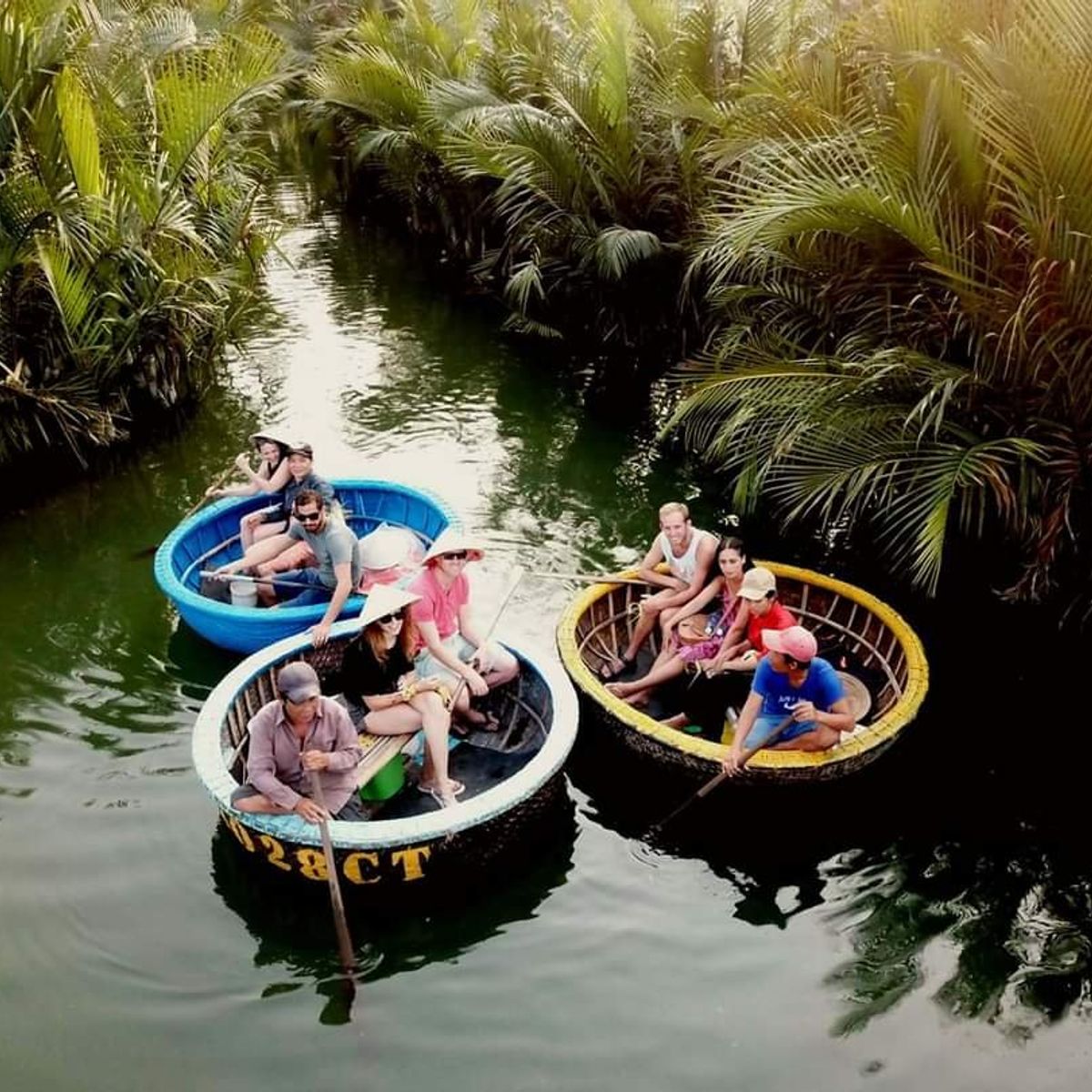 The Basket Boat and Cooking Class Tour
