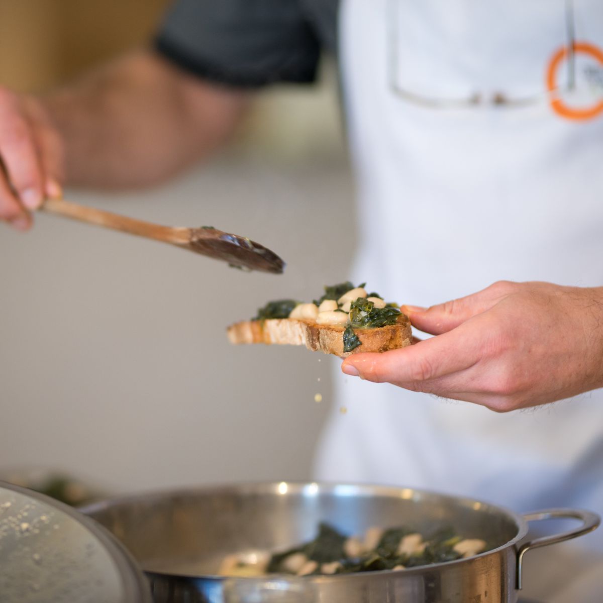 Tuscan Market Tour and 4 Course Authentic Cooking Class in Florence