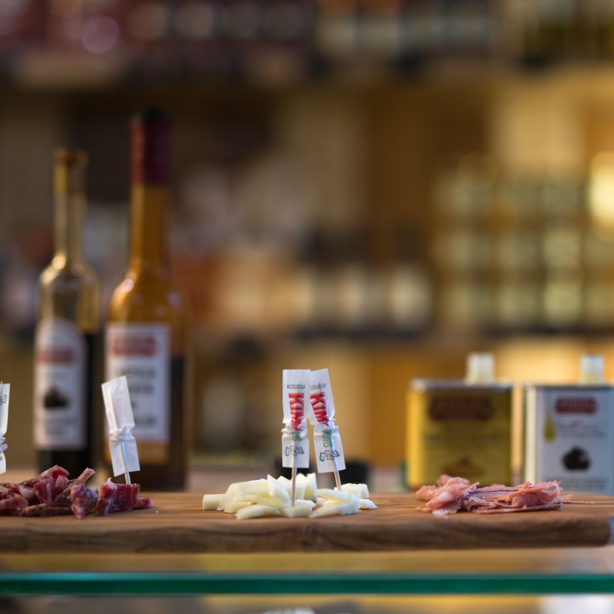 Tuscan Market Tour and 4 Course Authentic Cooking Class in Florence