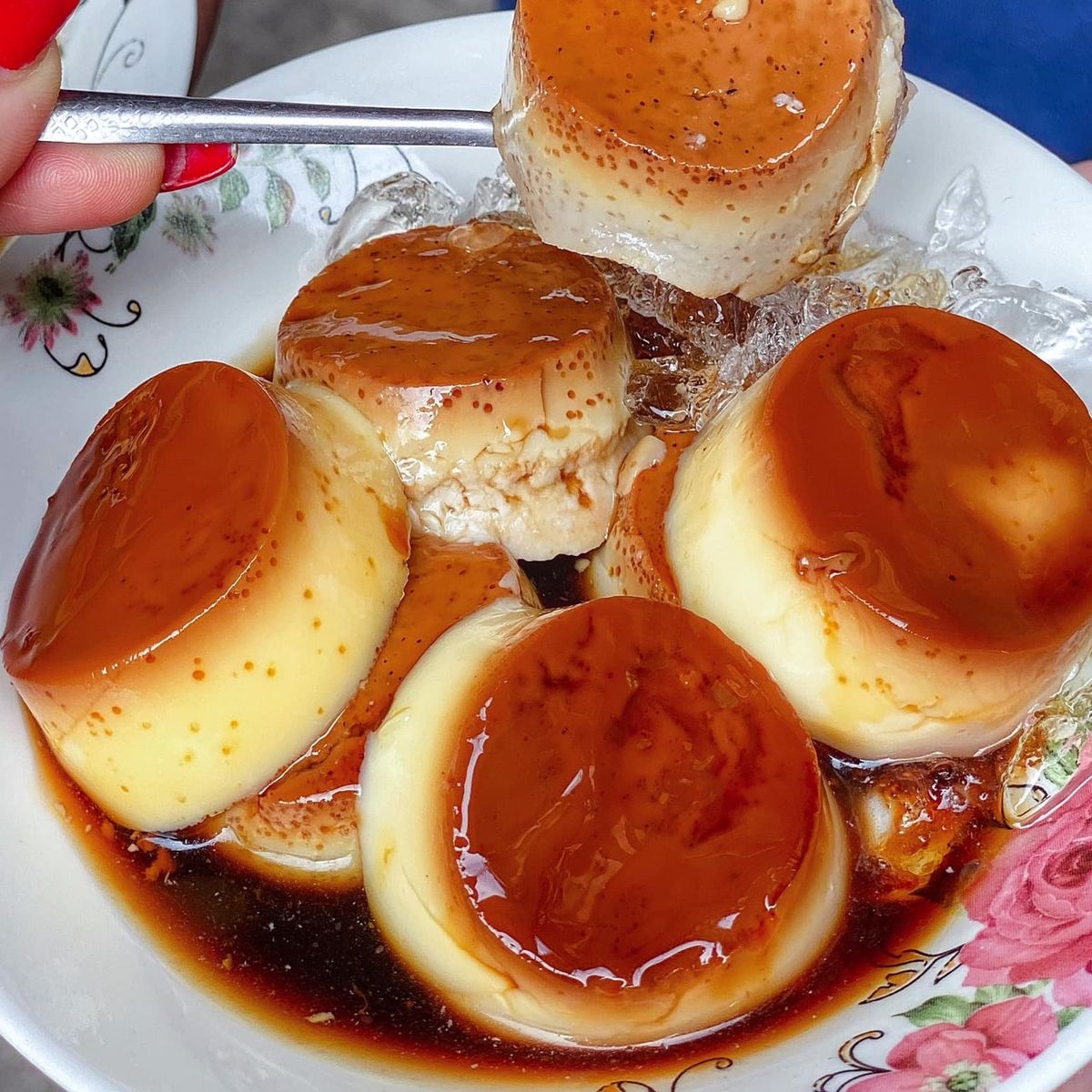 Top Notch Street Food Motorbike Tour In Saigon