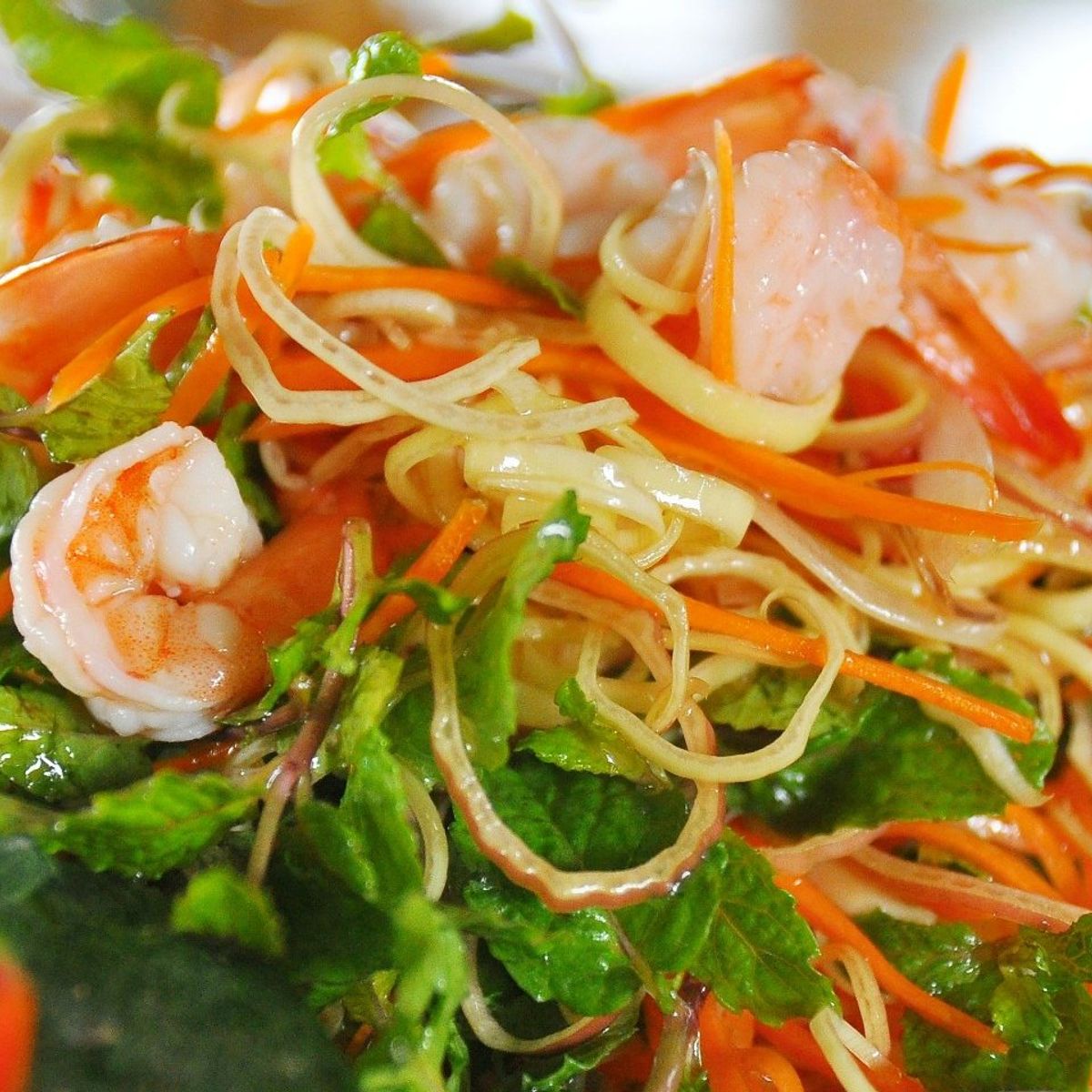 Hoi An Cooking Class with Market Visit and Bamboo Basket Boat Tour