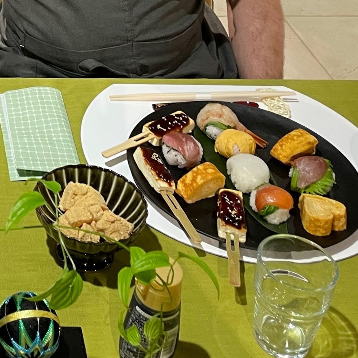 Traditional Flavors with a Creative Twist: Cute and Colorful Temari Sushi