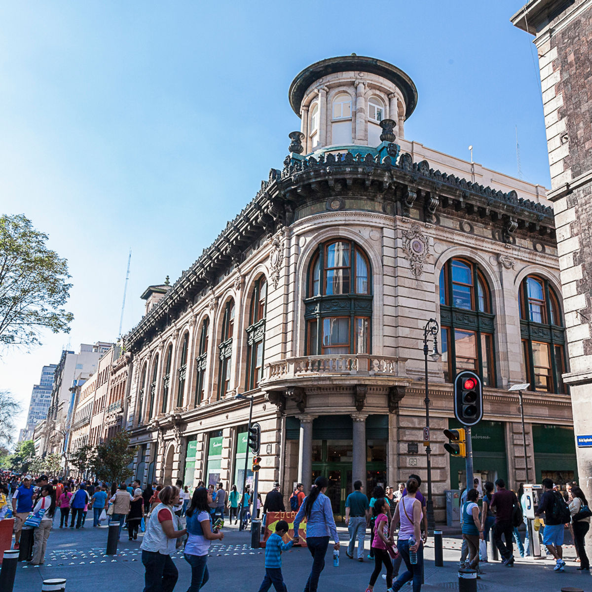 Taste the Historic Center of Mexico City with Locals