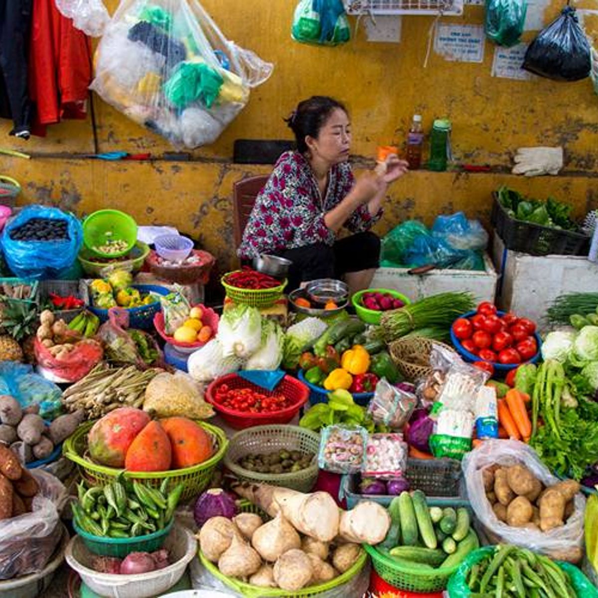 Traditional Hanoi Vegetarian Cooking Class with Market Tour: 5 Authentic Dishes