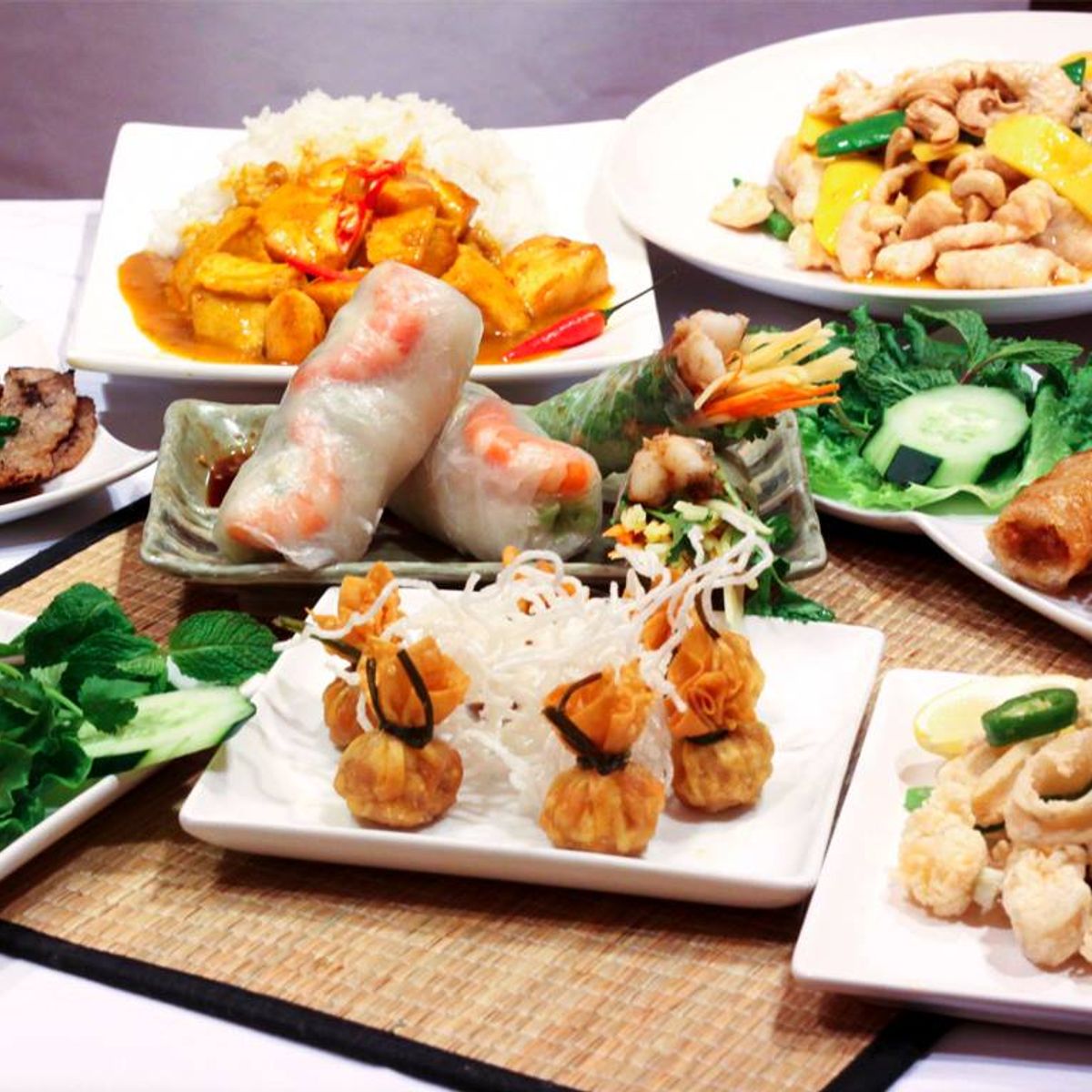 Traditional Hanoi Vegetarian Cooking Class with Market Tour: 5 Authentic Dishes