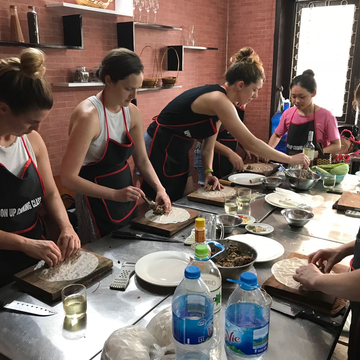 Traditional Hanoi Vegetarian Cooking Class with Market Tour: 5 Authentic Dishes