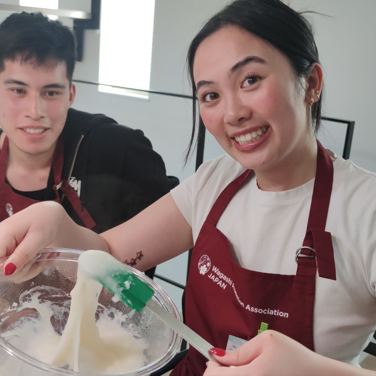 Traditional Japanese Mochi Making Class in Local Tokyo Home