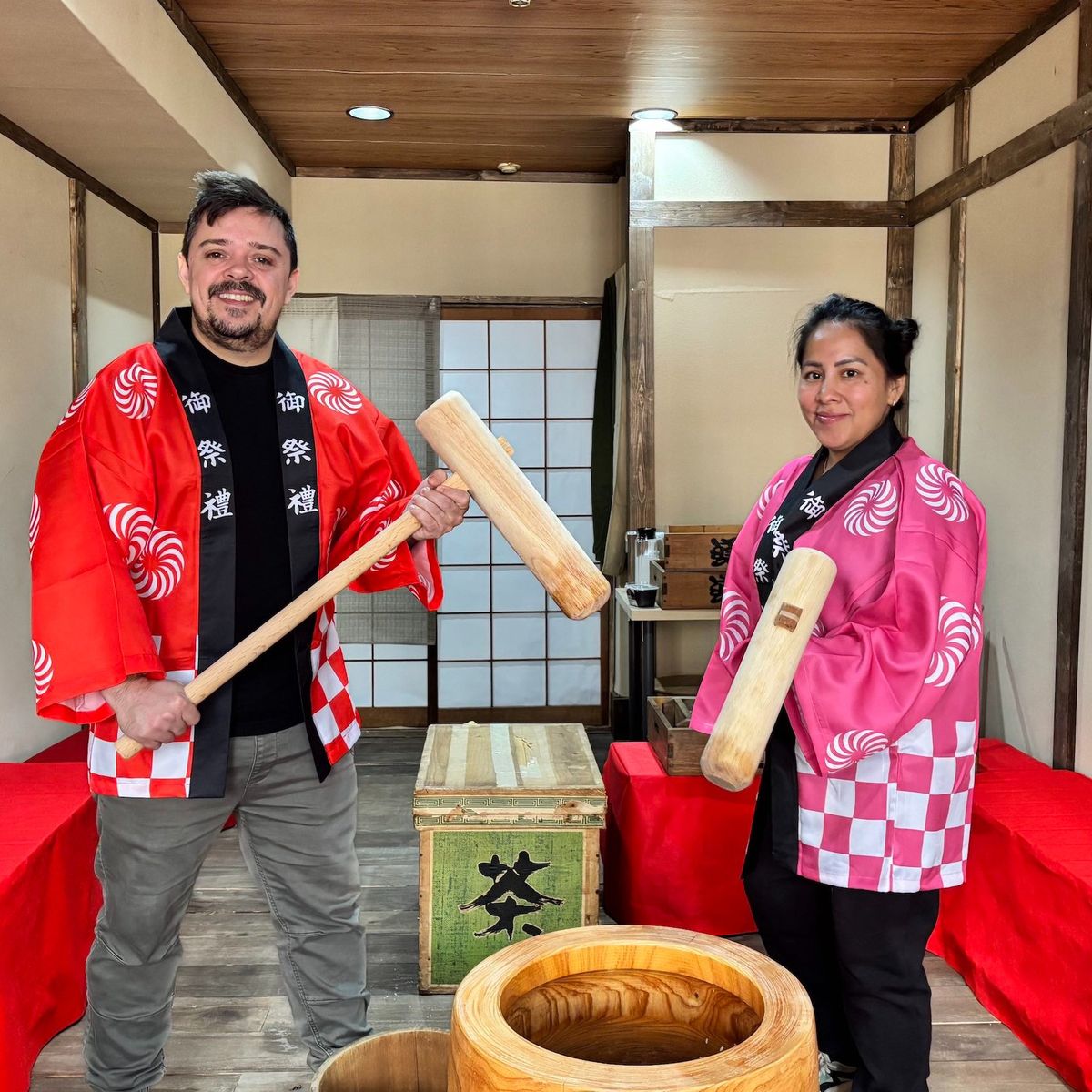 Traditional Mochi Pounding Experience with Tasting