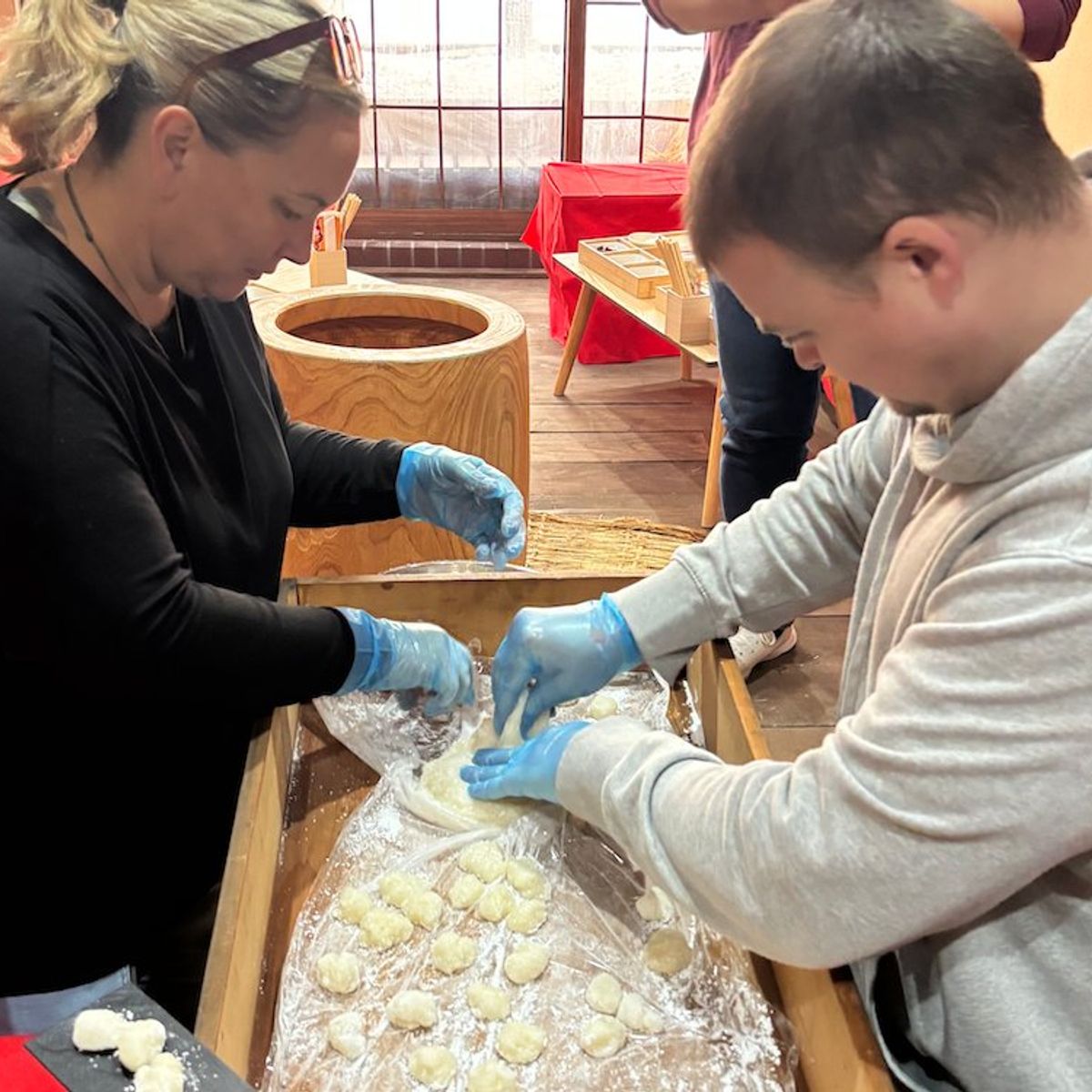 Traditional Mochi Pounding Experience with Tasting
