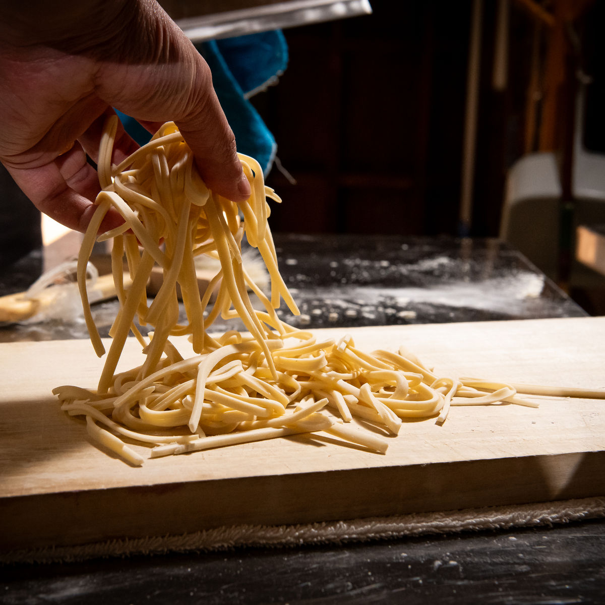 Traditional Tokyo Home Cooking: Handmade Udon, Tempura & Omelette