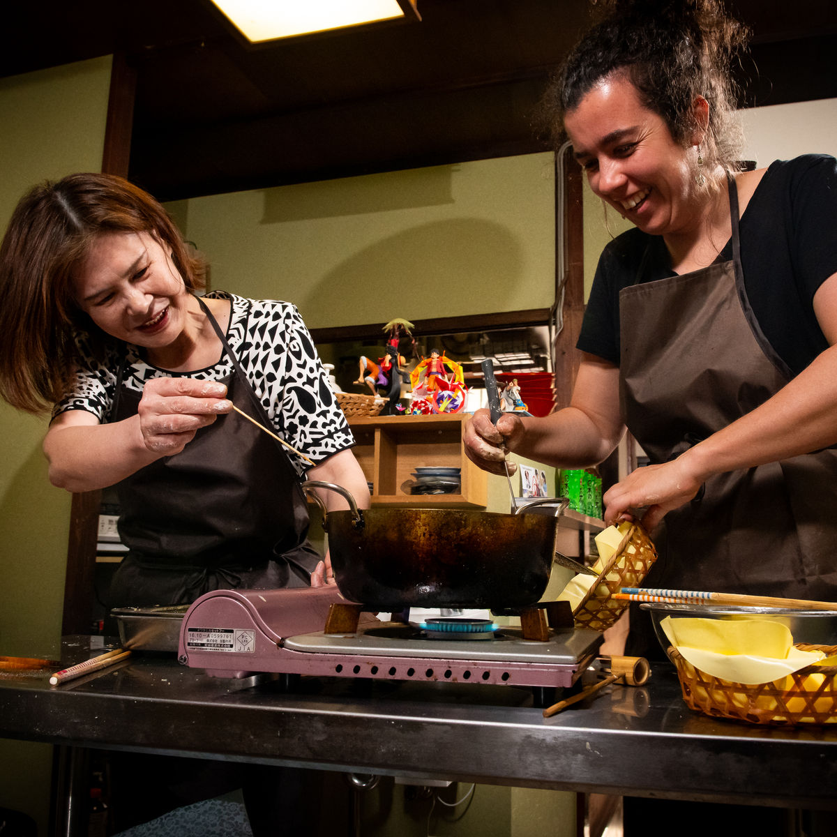 Traditional Tokyo Home Cooking: Handmade Udon, Tempura & Omelette