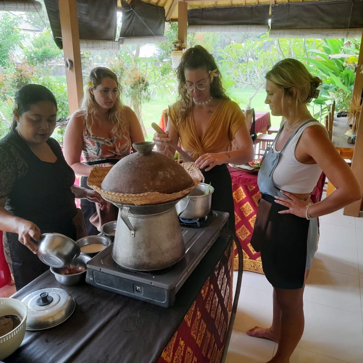 Ubud Cooking Class with Traditional Morning Market Visit