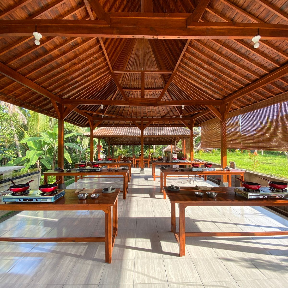 Balinese Cooking Class in Organic Farm with Traditional Market Tour