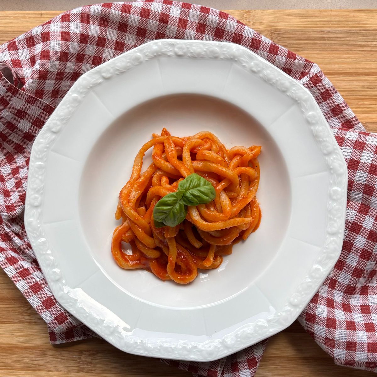 Vegan Cooking Class with Appetizers & Fresh Pasta in Tuscany