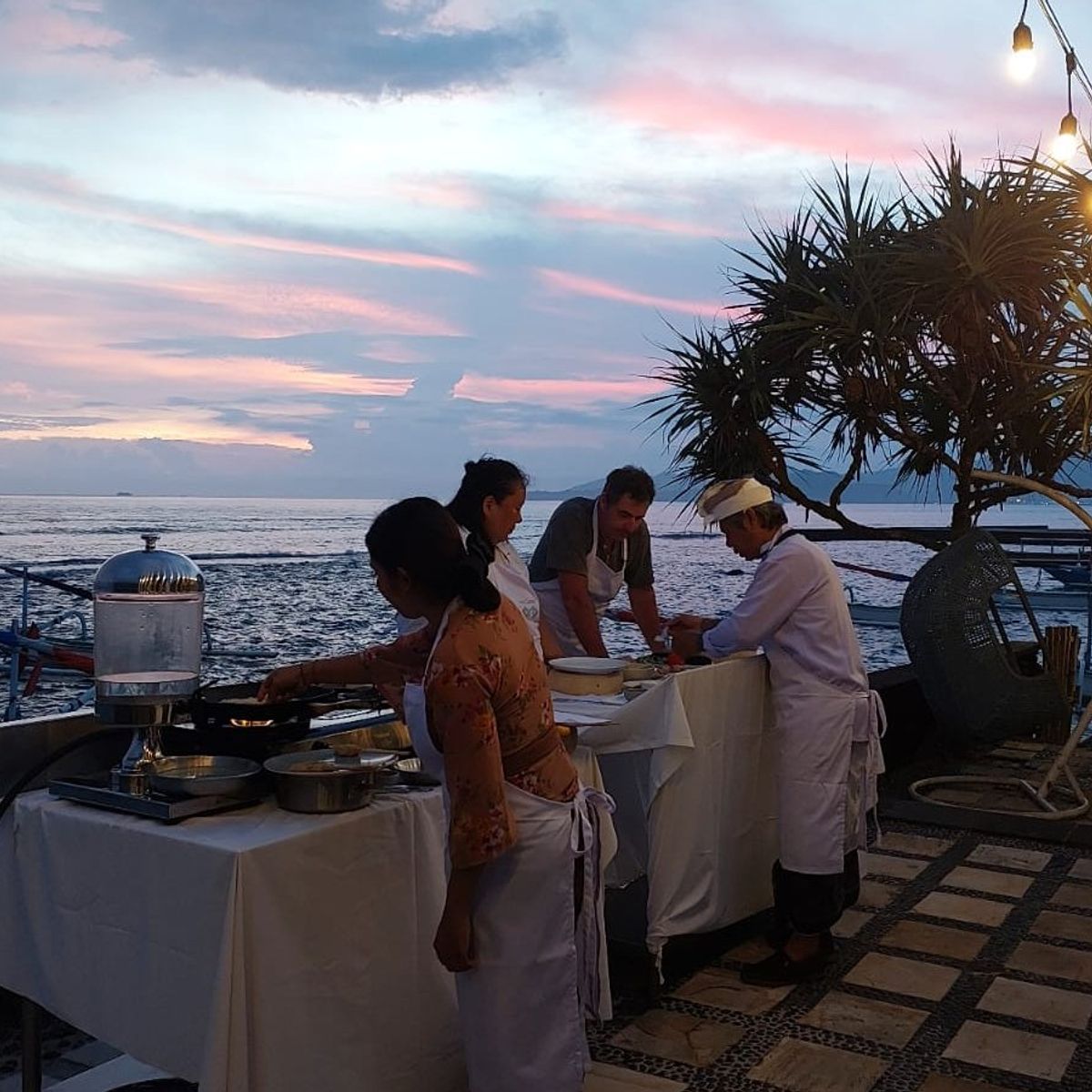 Ein dreigängiges balinesisches Kulinarikerlebnis im Seaside Restaurant