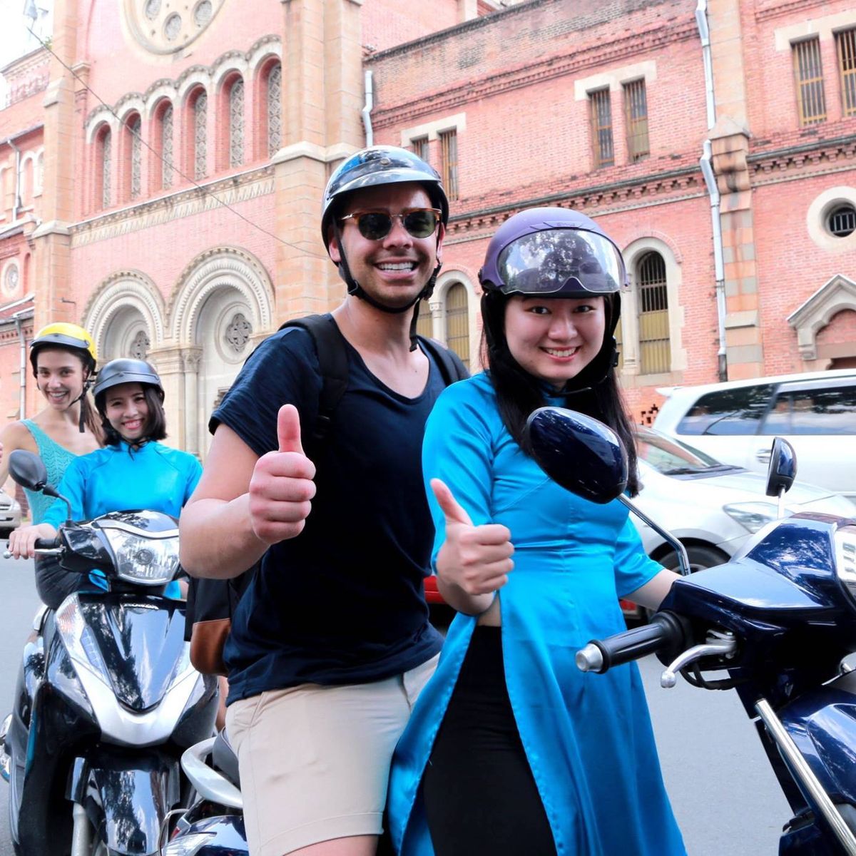 Vegan Food Tour on Scooter with Passionate Girl Riders