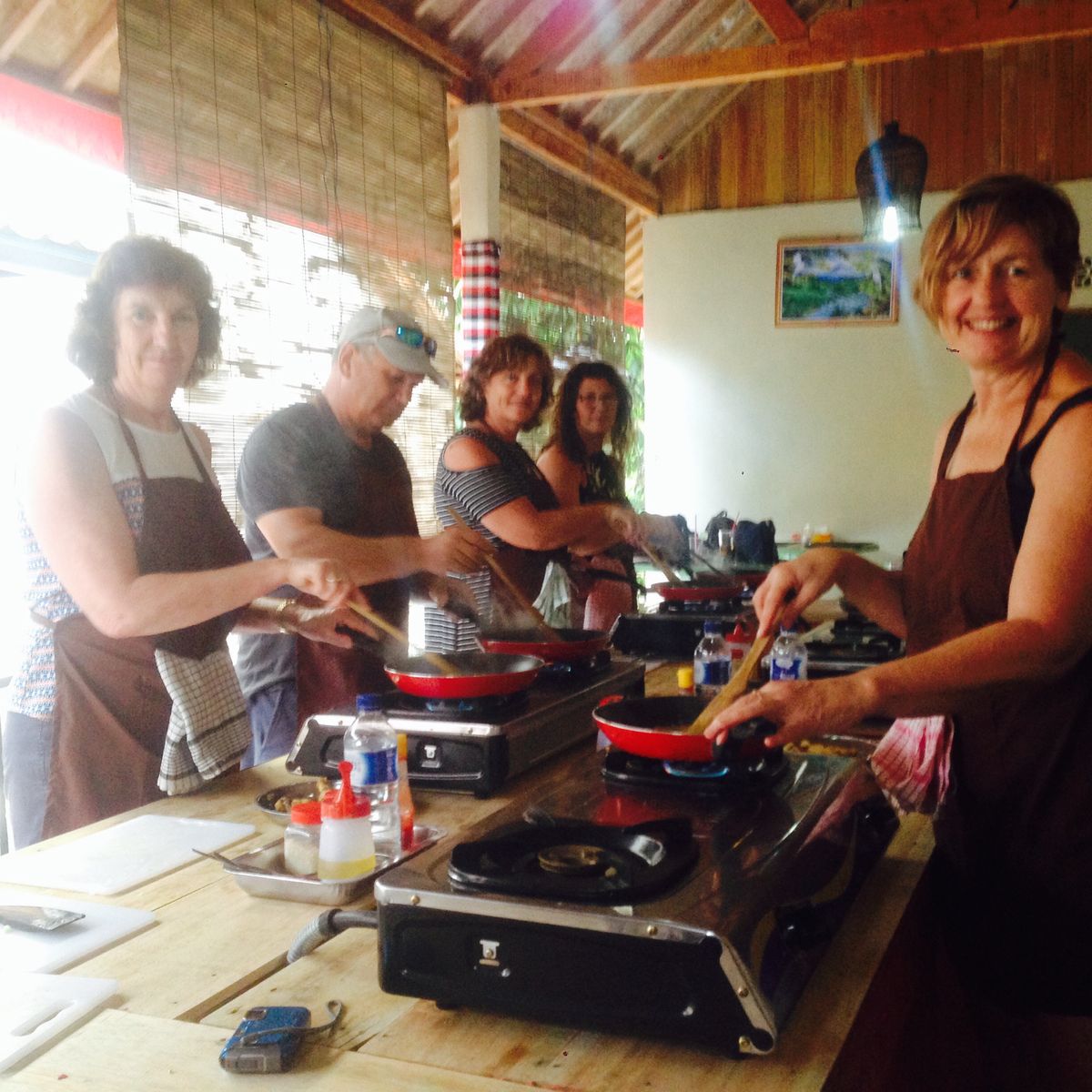 Market Tour + Cooking Class + Rice Paddies Visit + Lunch at Balinese House - (Solo Partcipants)