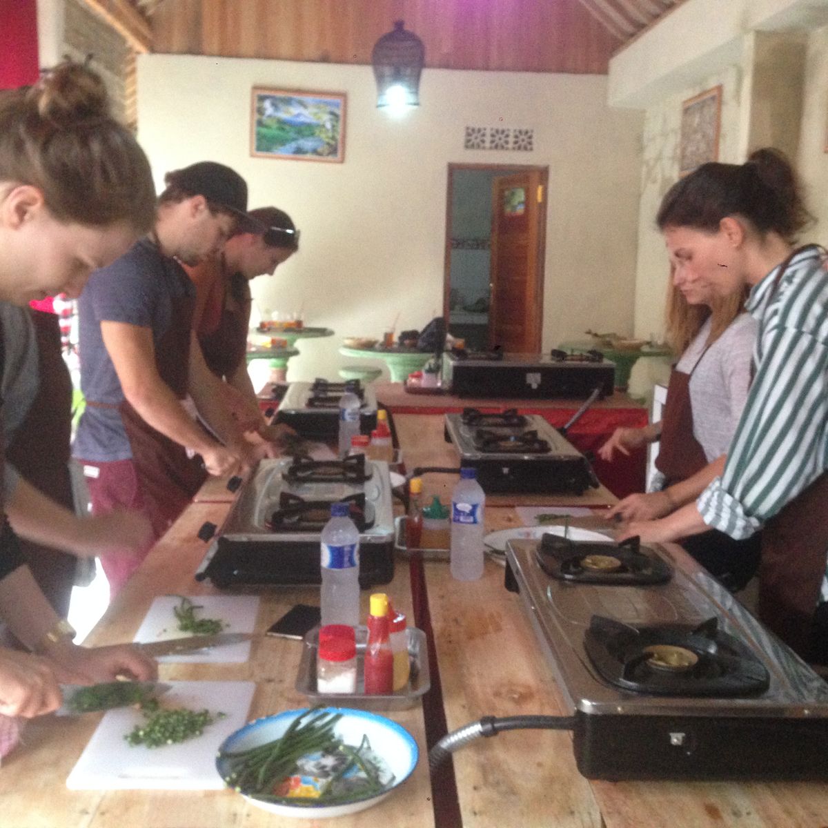 Market Tour + Cooking Class + Rice Paddies Visit + Lunch at Balinese House - (Solo Partcipants)