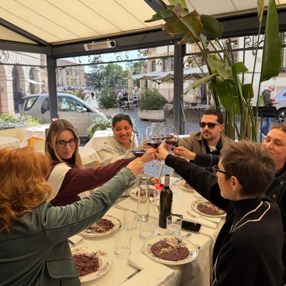 Verona: Gourmet Food Tour with Dinner, Wine & Gelato Experience