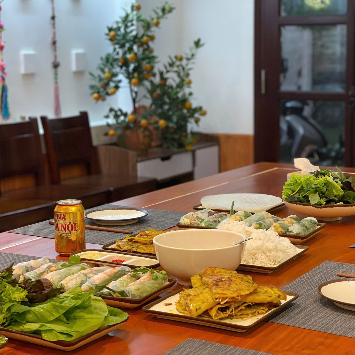 From Market to Home Kitchen: Vietnamese Cooking Class with Bánh Xèo & Salt Coffee